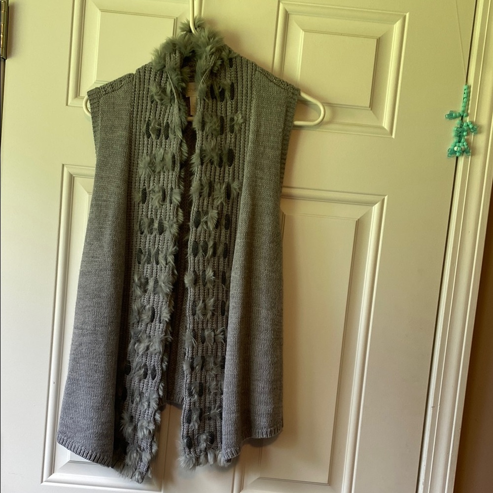 Chico's Gray Knit Vest with Faux Fur Accent
